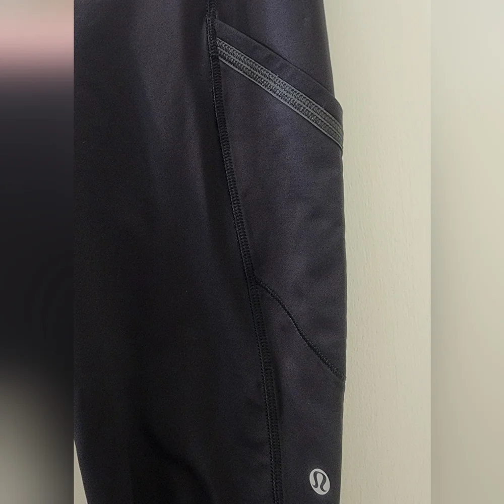 Lululemon Black and Pink Floral‎ Leggings
